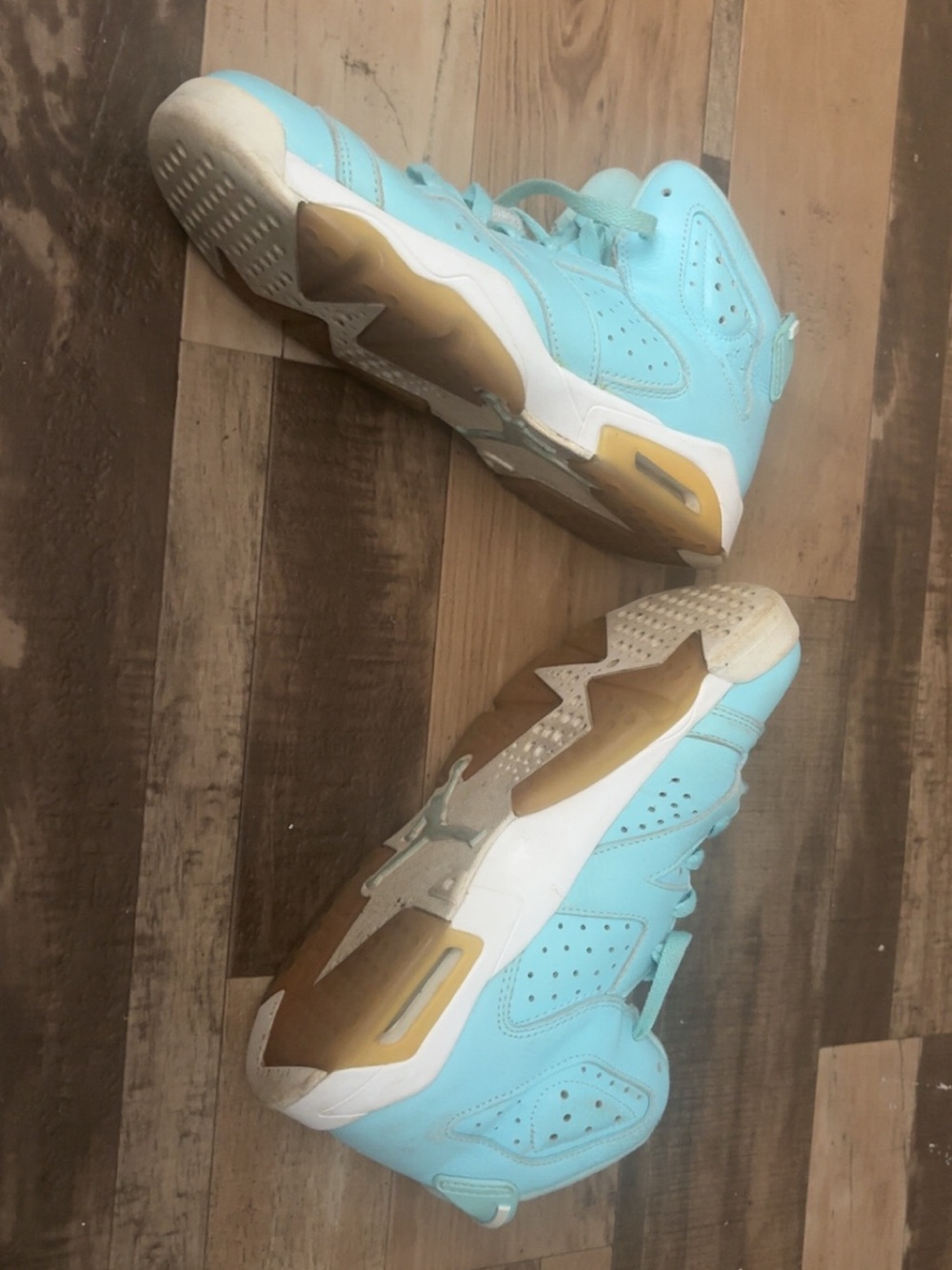 Jordan Kids High-Top Sneakers in Light Blue and Gold